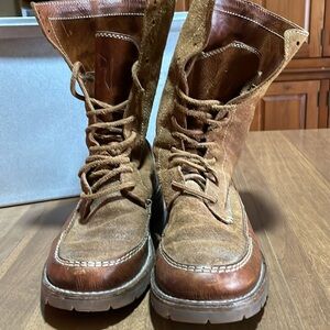 Frye Men’s Leather and Suede Laced Boots size 10 D